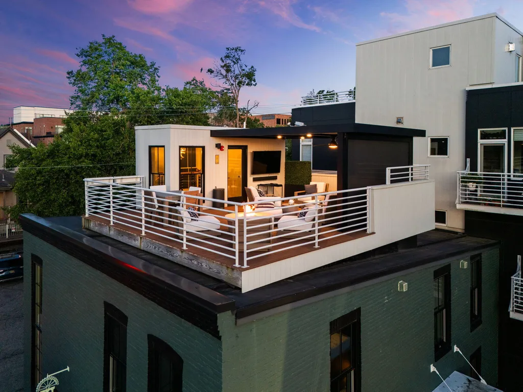 111 W Kingsley Street Ann Arbor City MI 48103