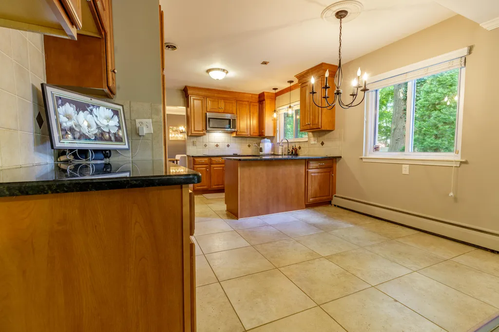 37243 Maple Leaf Court Clinton Charter Township MI 48036