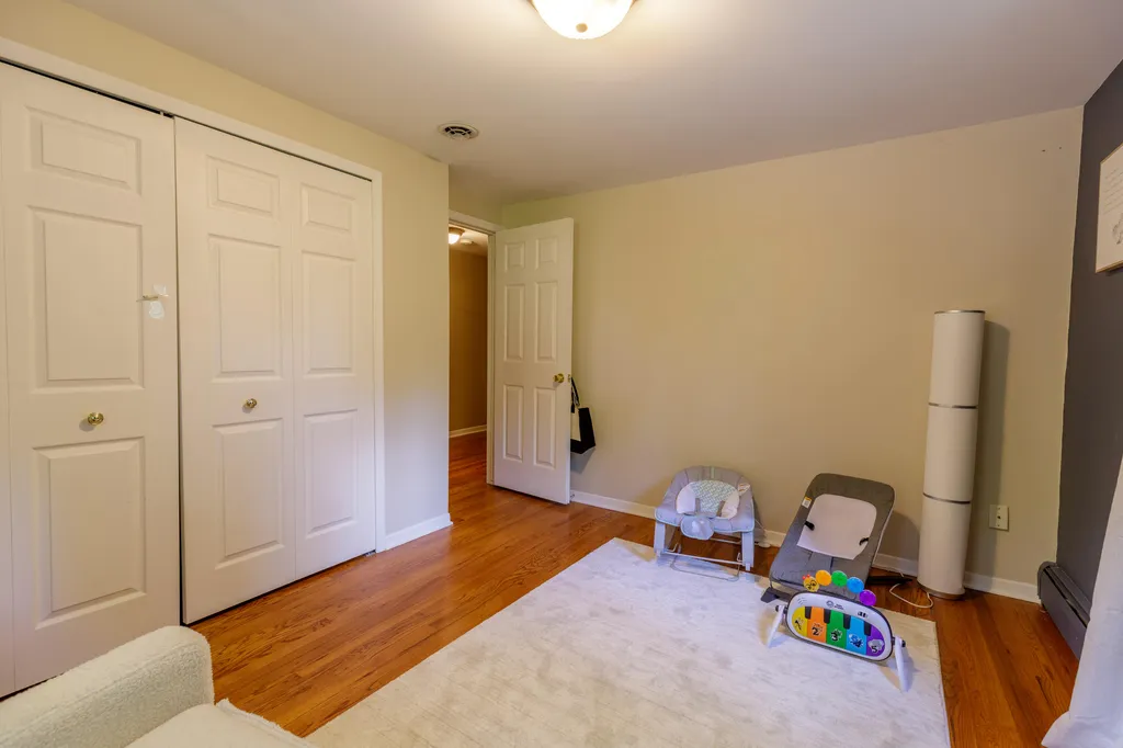 37243 Maple Leaf Court Clinton Charter Township MI 48036