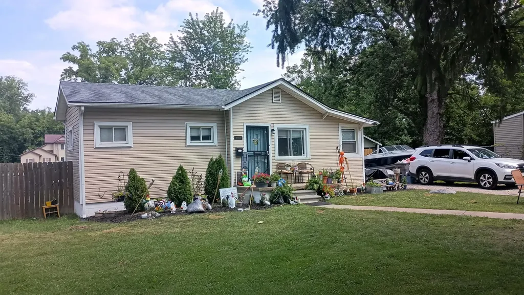 25948 Penn Street Inkster City MI 48141