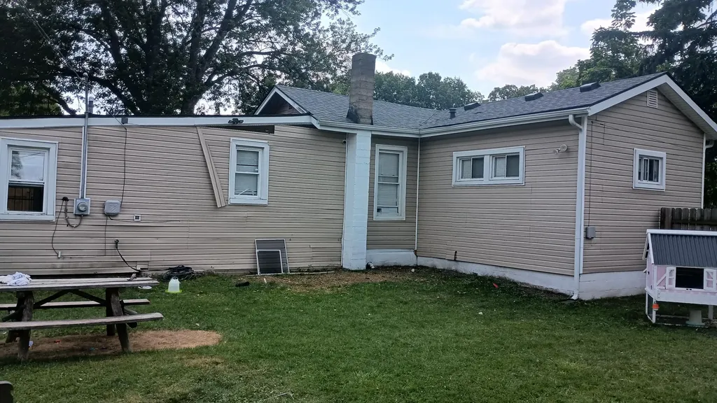 25948 Penn Street Inkster City MI 48141