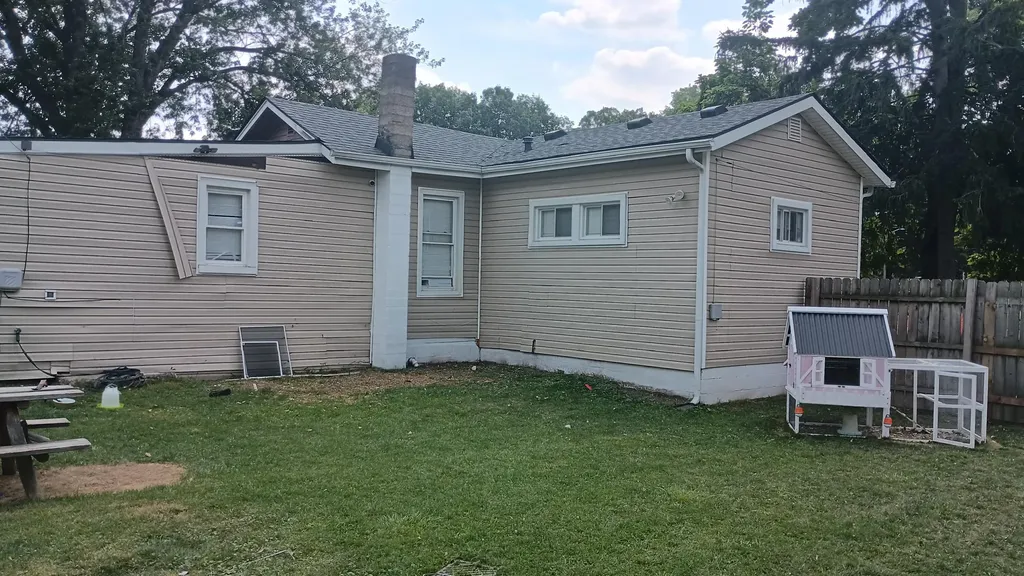 25948 Penn Street Inkster City MI 48141
