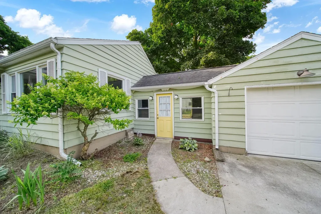 2519 Airport Road Madison Charter Township MI 49221