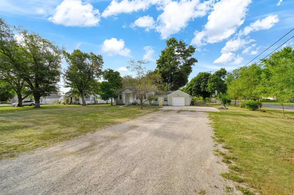 2519 Airport Road Madison Charter Township MI 49221