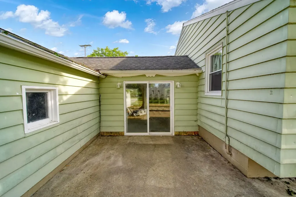 2519 Airport Road Madison Charter Township MI 49221
