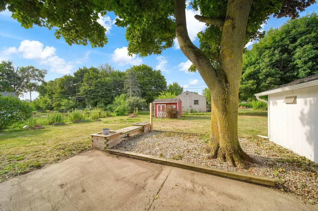 2519 Airport Road Madison Charter Township MI 49221