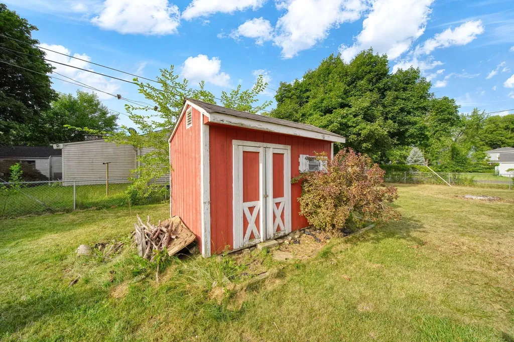 2519 Airport Road Madison Charter Township MI 49221
