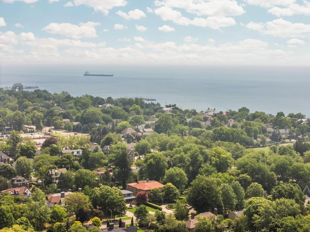 1021 Kensington Avenue Grosse Pointe Park City MI 48230