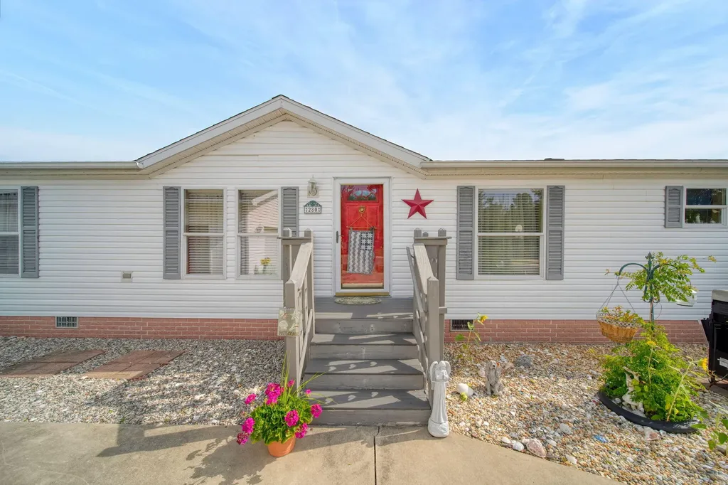 280 Stieff Adrian City MI 49221