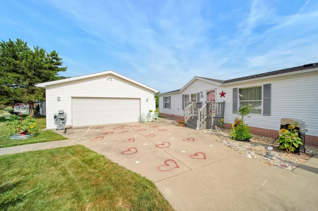 280 Stieff Adrian City MI 49221