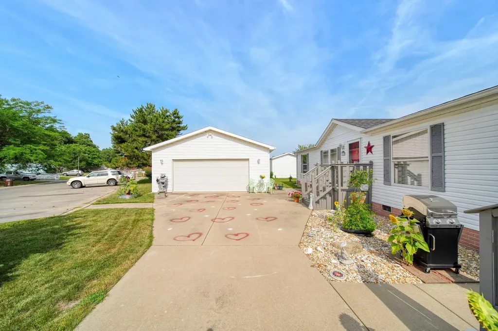 280 Stieff Adrian City MI 49221