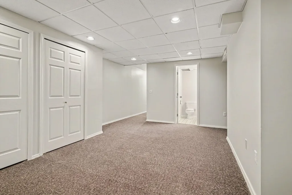 3572 Whispering Oaks Drive Pittsfield Charter Township MI 48108