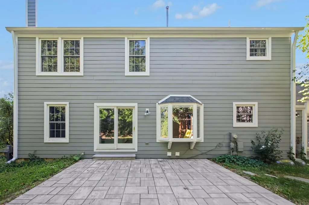 3572 Whispering Oaks Drive Pittsfield Charter Township MI 48108