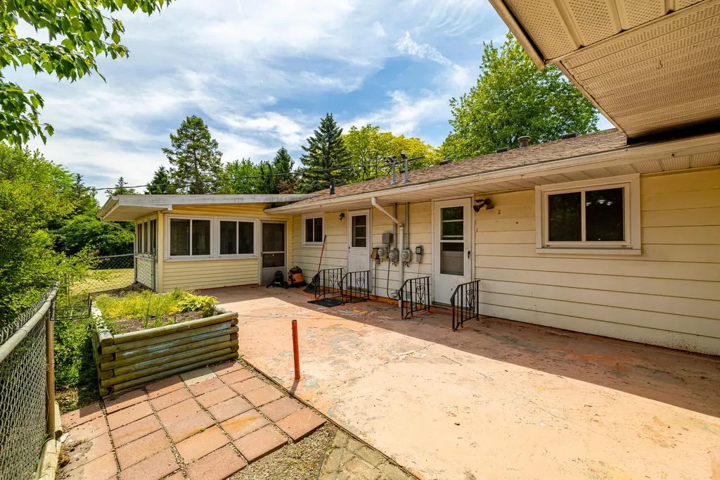 6272 Earhart Road Northfield Township MI 48105