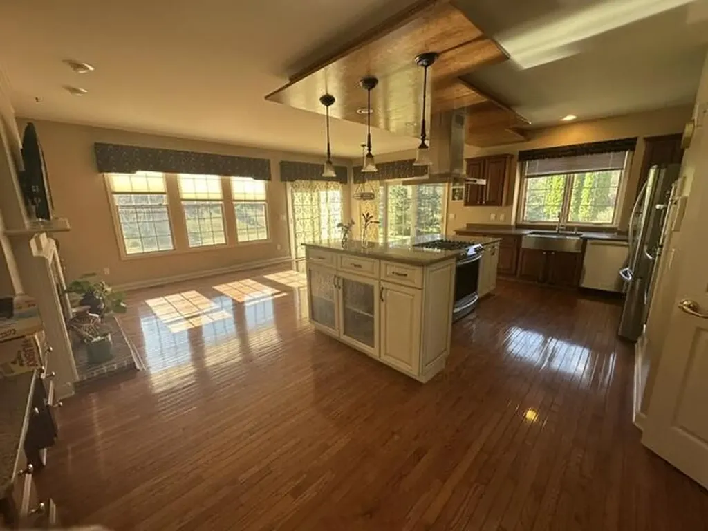 51328 Plymouth Valley Drive Plymouth Charter Township MI 48170