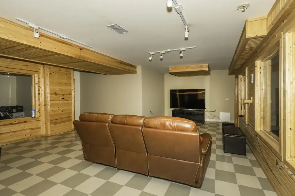 51328 Plymouth Valley Drive Plymouth Charter Township MI 48170