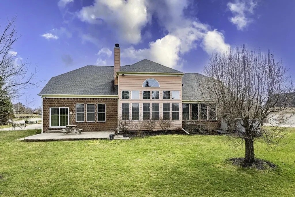 51328 Plymouth Valley Drive Plymouth Charter Township MI 48170