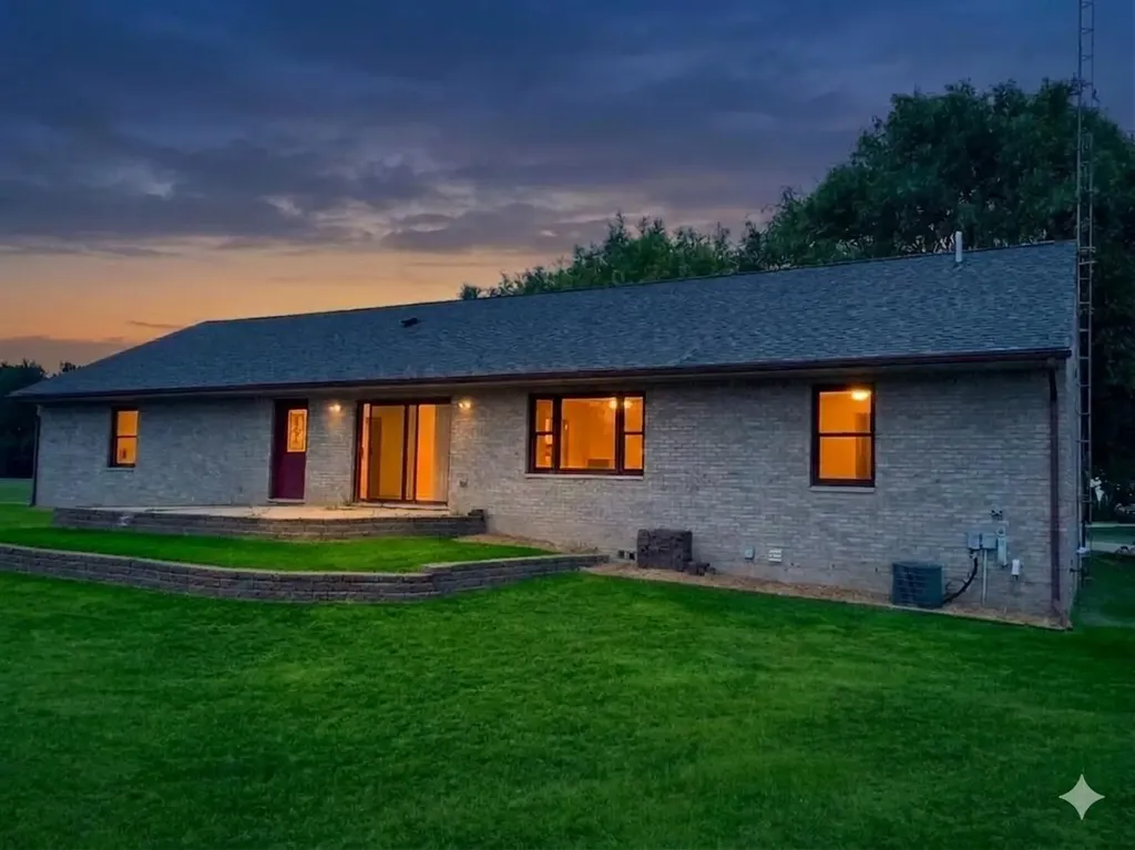 7715 Hidden Knoll Court NE Conway Township MI 48418