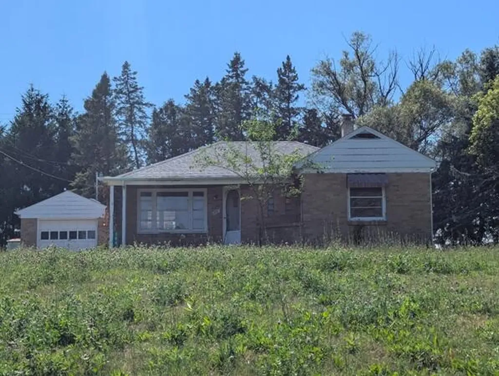 3846 Michigan 52 Bennington Township MI 48867