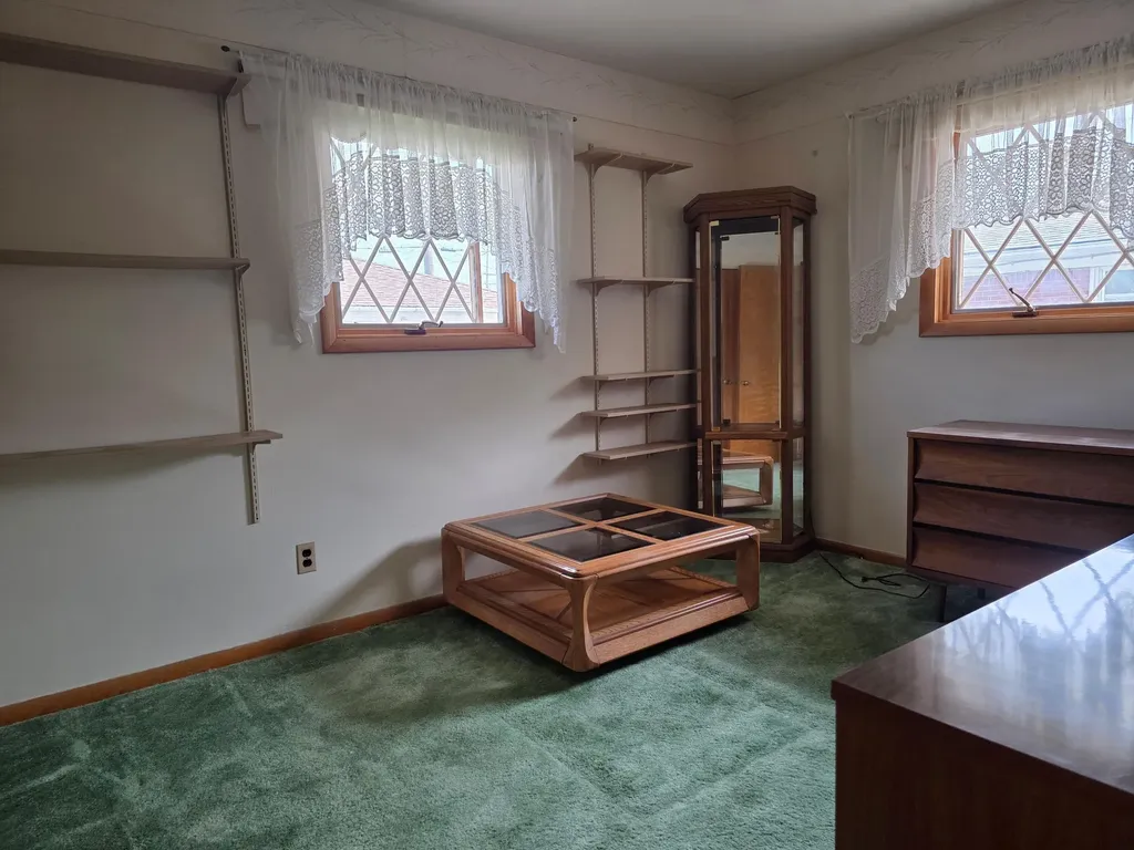 695 9th Street Wyandotte City MI 48192