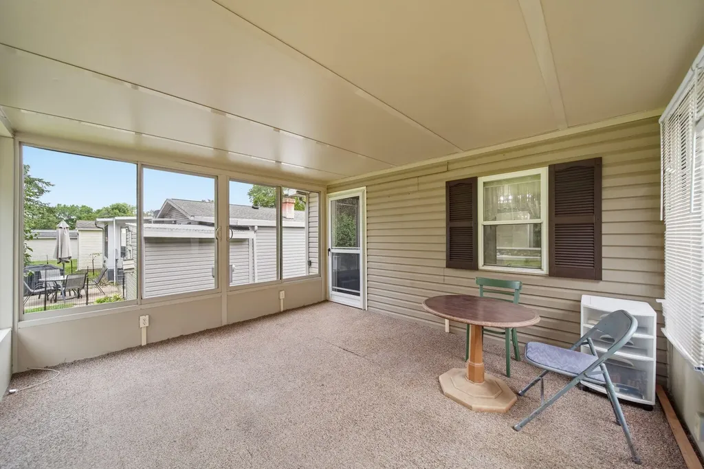 817 Savannah River Drive Adrian City MI 49221