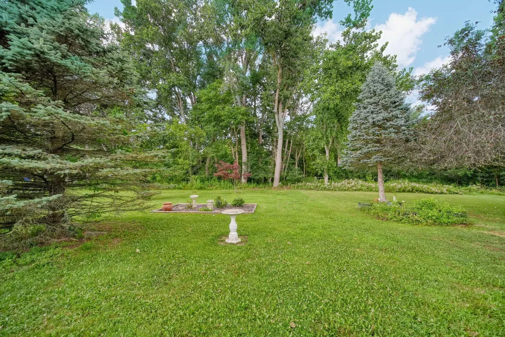 817 Savannah River Drive Adrian City MI 49221