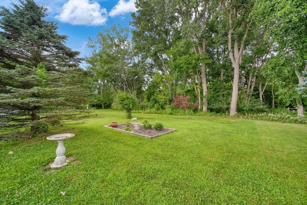 817 Savannah River Drive Adrian City MI 49221