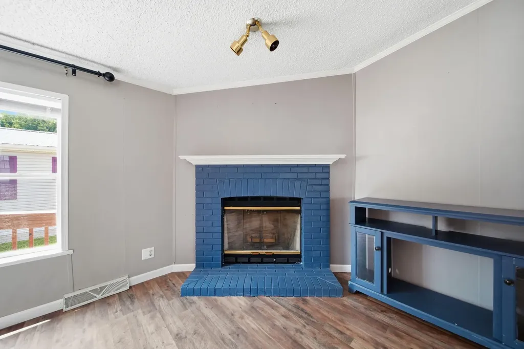 817 Savannah River Drive Adrian City MI 49221
