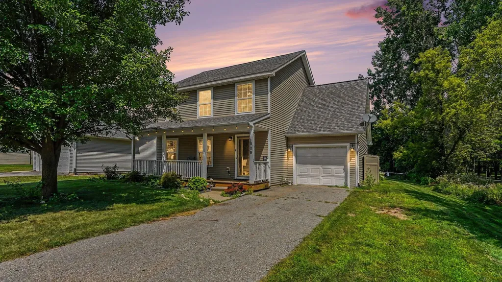 809 Brower Road Handy Township MI 48836