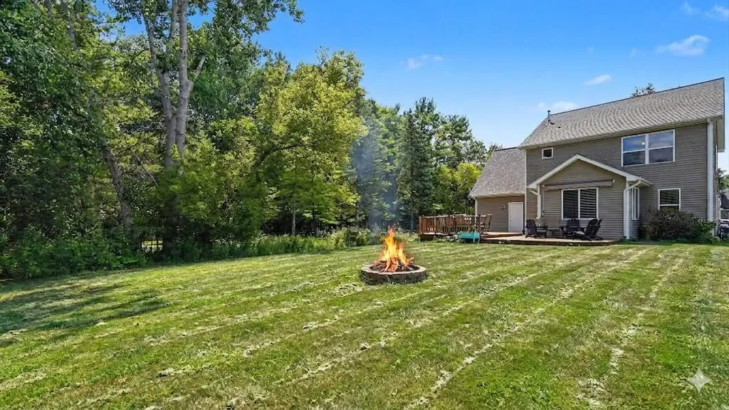 809 Brower Road Handy Township MI 48836