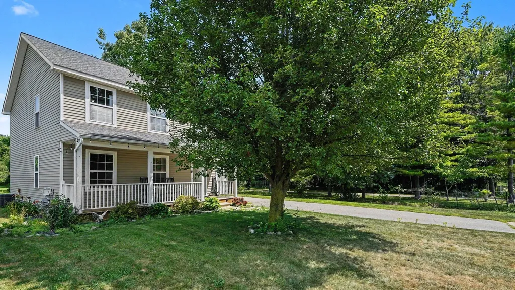 809 Brower Road Handy Township MI 48836