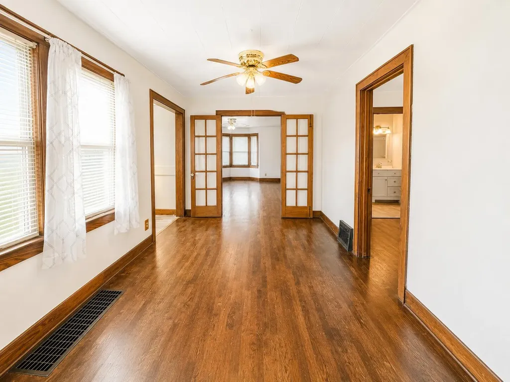 1460 S Dye Road Flint Charter Township MI 48532