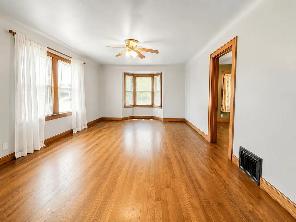 1460 S Dye Road Flint Charter Township MI 48532