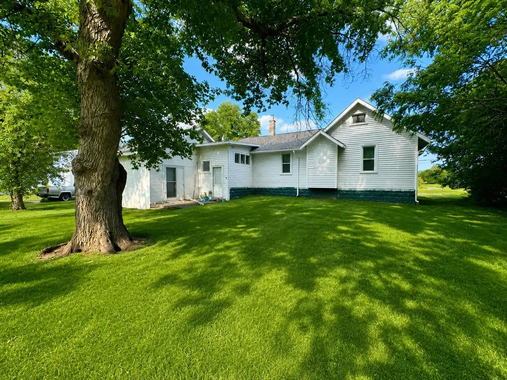 1460 S Dye Road Flint Charter Township MI 48532
