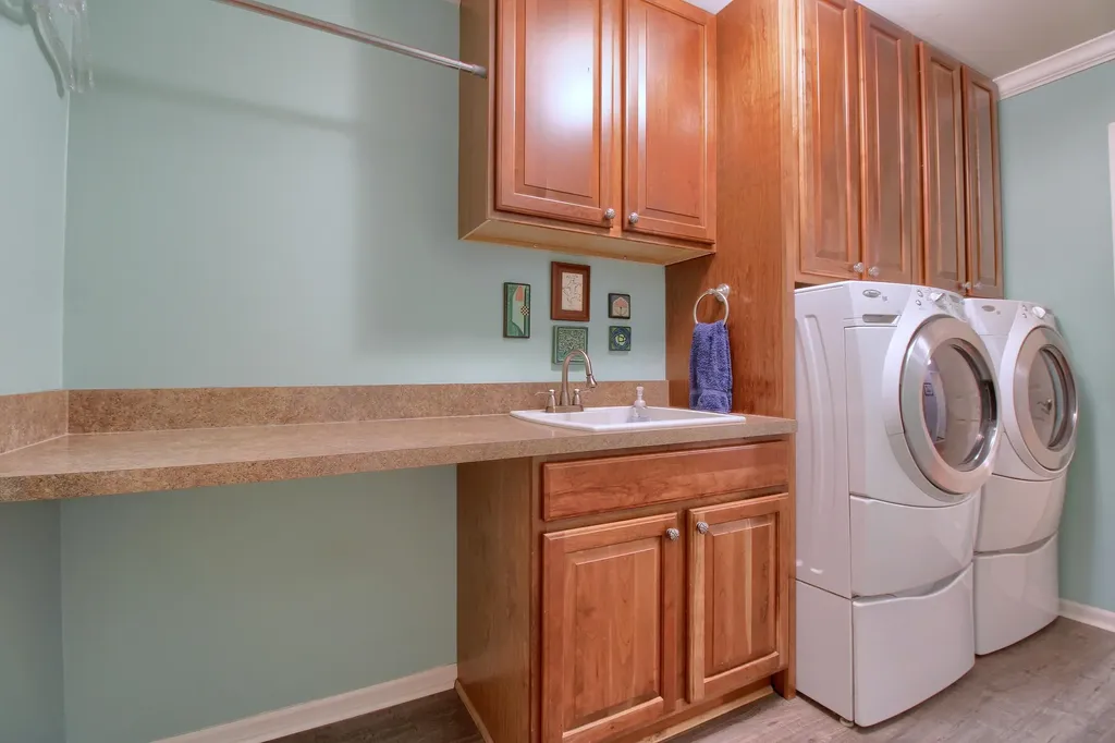 6794 N Meadows Pass Webster Township MI 48130