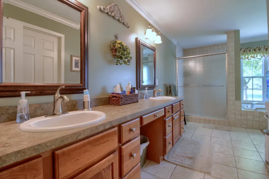 6794 N Meadows Pass Webster Township MI 48130