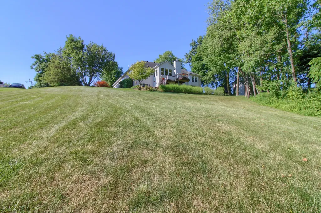 6794 N Meadows Pass Webster Township MI 48130