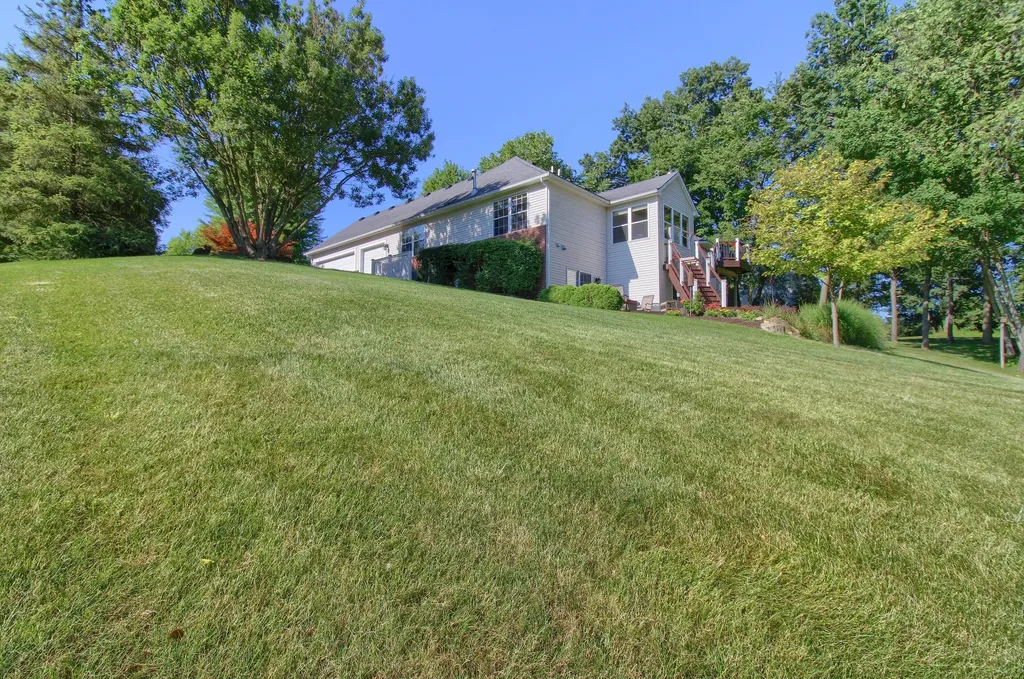 6794 N Meadows Pass Webster Township MI 48130