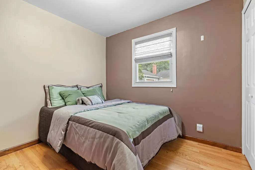 21545 Highview Street Clinton Charter Township MI 48036