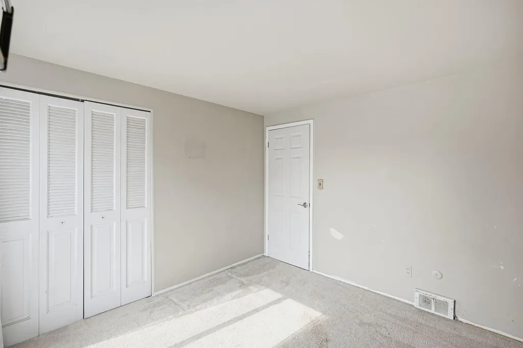 30701 Ventura Street Southfield City MI 48076