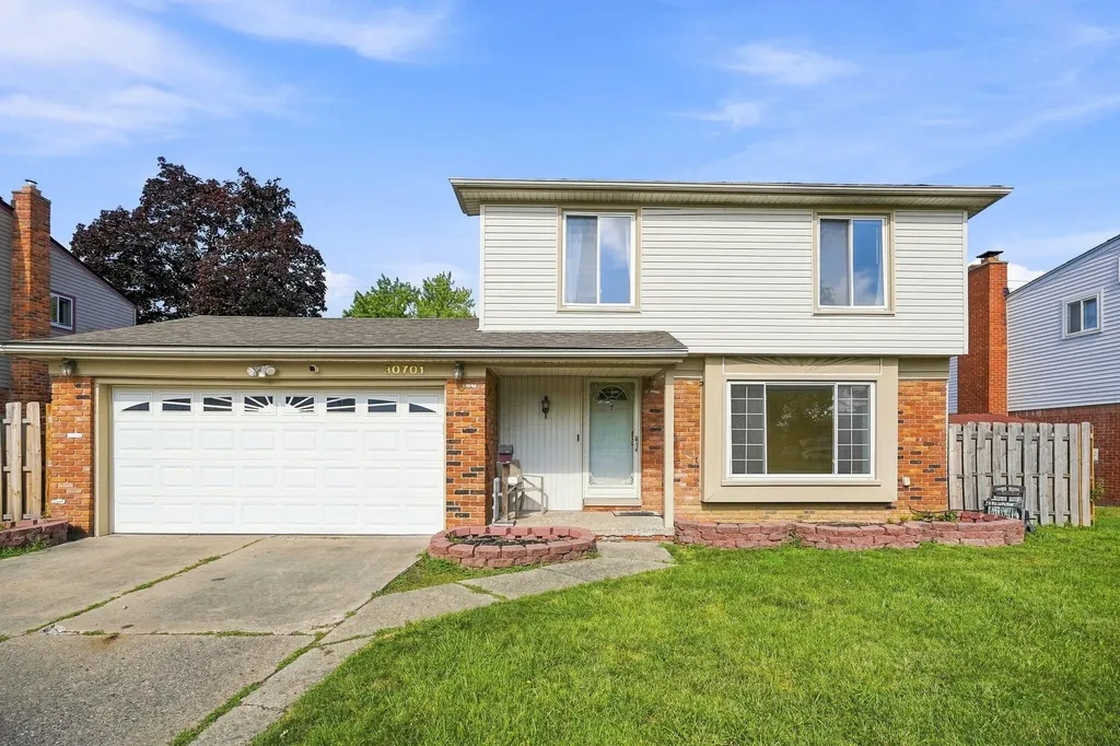 30701 Ventura Street Southfield City MI 48076