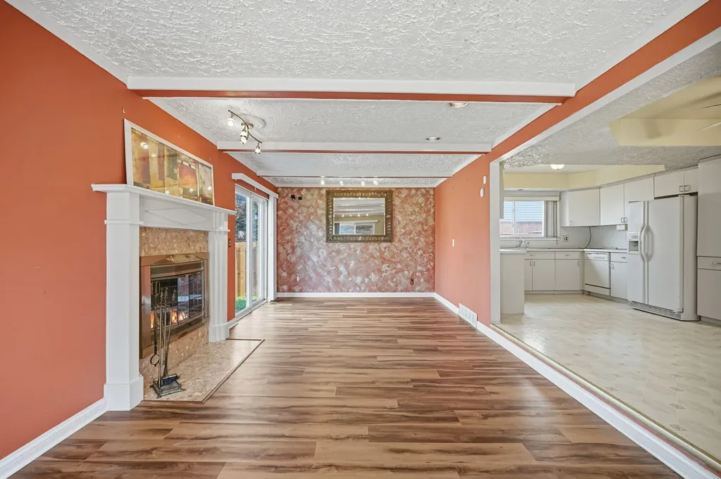 30701 Ventura Street Southfield City MI 48076