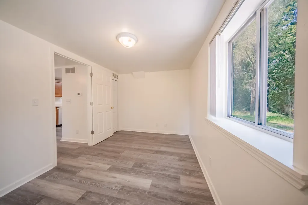 2472 Hawks Road Pittsfield Charter Township MI 48108