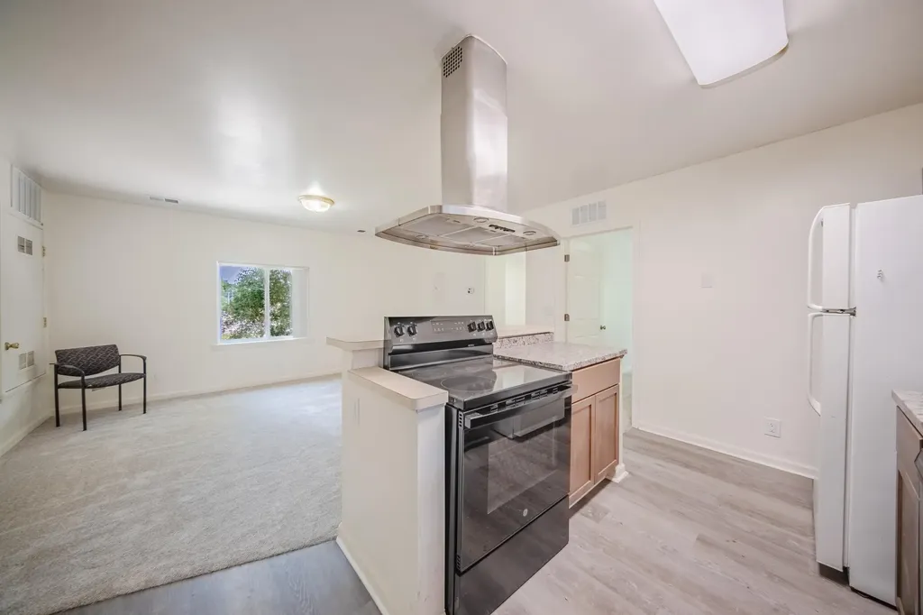 2472 Hawks Road Pittsfield Charter Township MI 48108