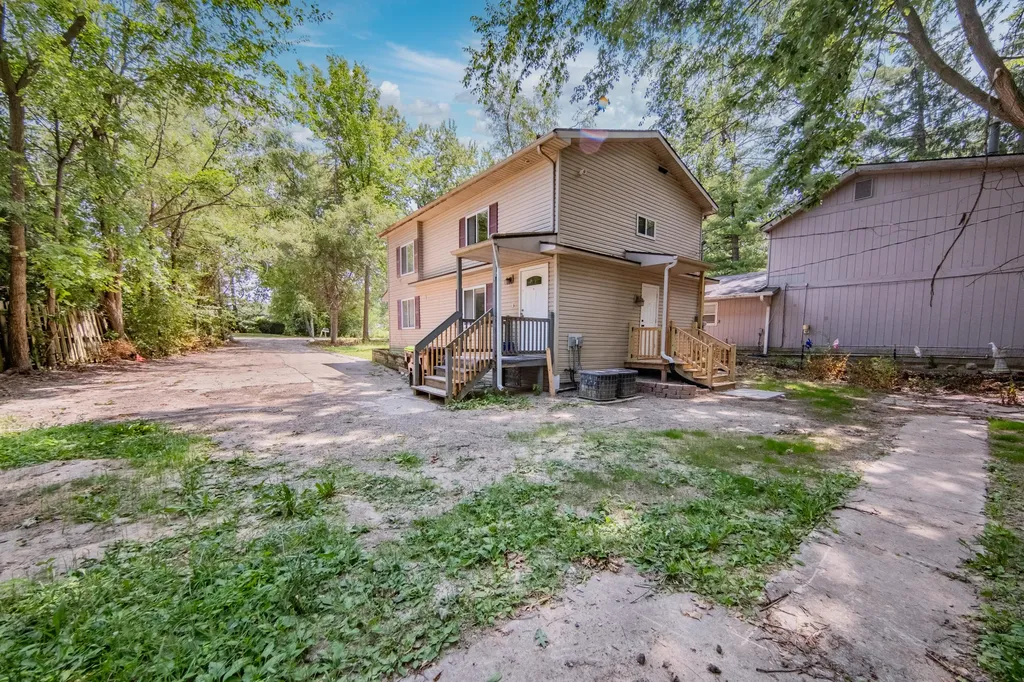2472 Hawks Road Pittsfield Charter Township MI 48108