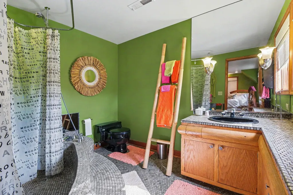 460 E Long Lake Road Bloomfield Hills City MI 48304
