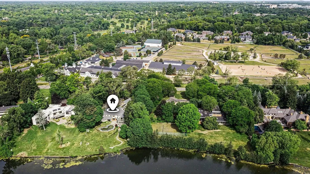 460 E Long Lake Road Bloomfield Hills City MI 48304