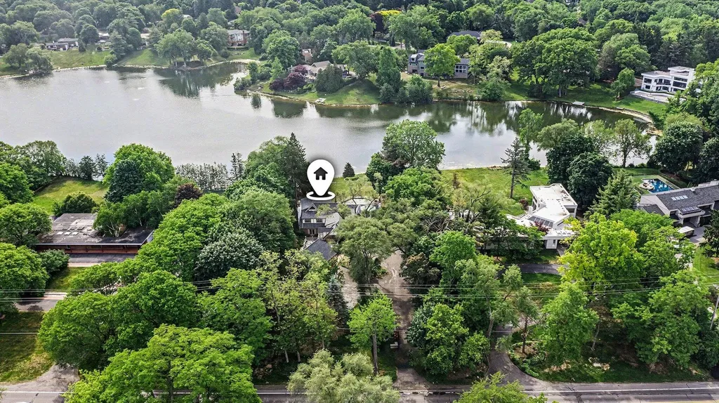 460 E Long Lake Road Bloomfield Hills City MI 48304