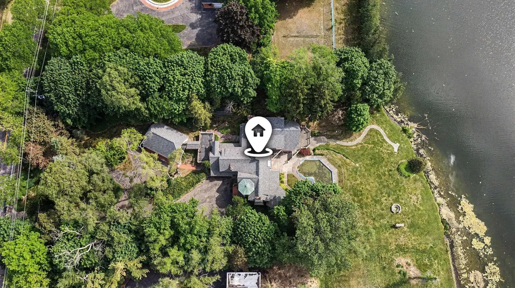 460 E Long Lake Road Bloomfield Hills City MI 48304