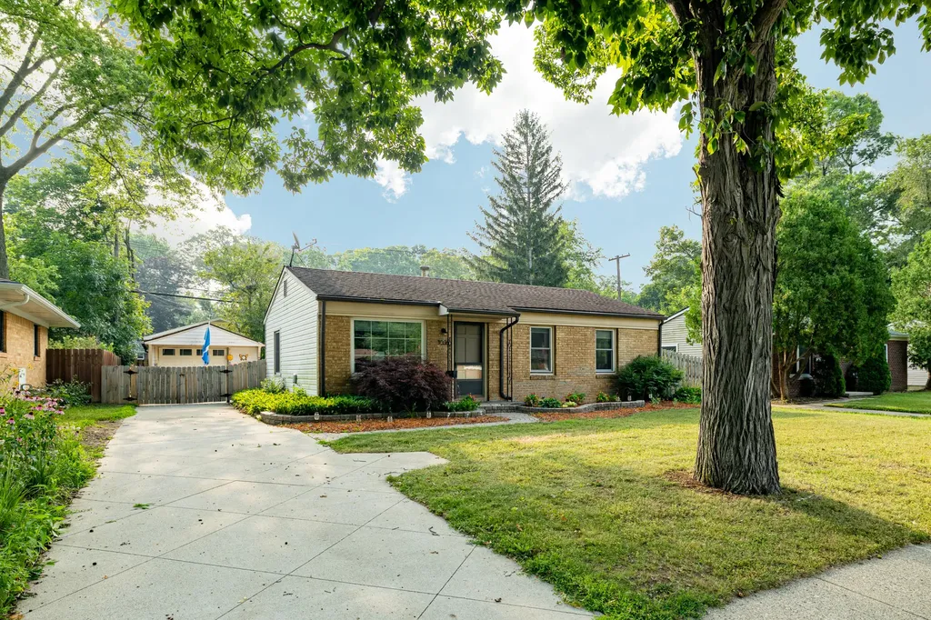 1036 N Maple Road Ann Arbor City MI 48103